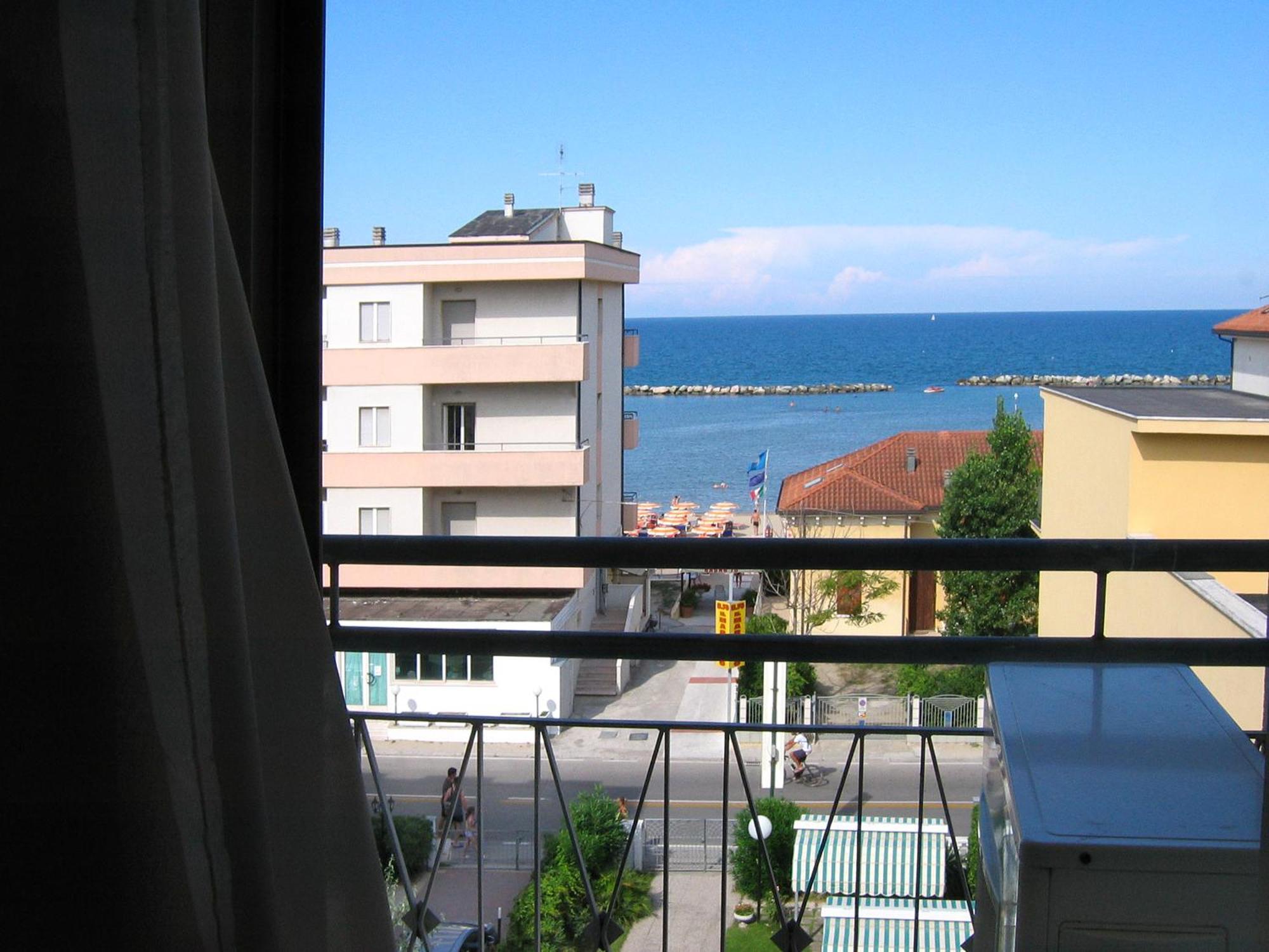 Hotel Olimpia بيلاريا-إيجيا مارينا المظهر الخارجي الصورة